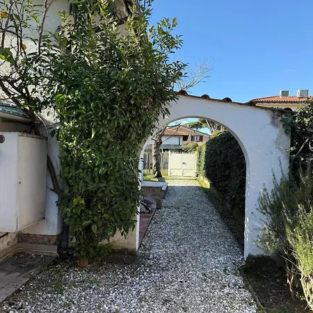 Amazing In Dei Marmi Villa Forte dei Marmi