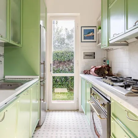 Villa Amazing Piave In Heart Of Dei Marmi *