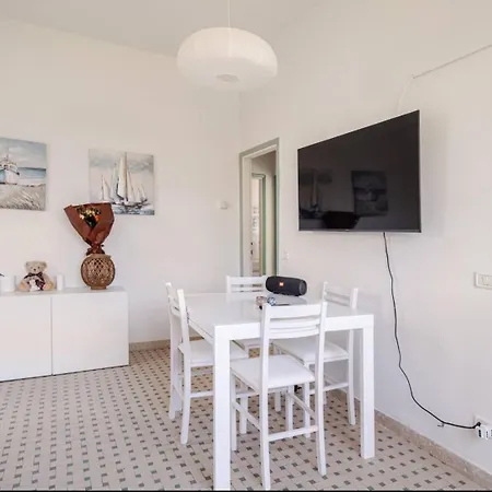 Villa Amazing In Dei Marmi
